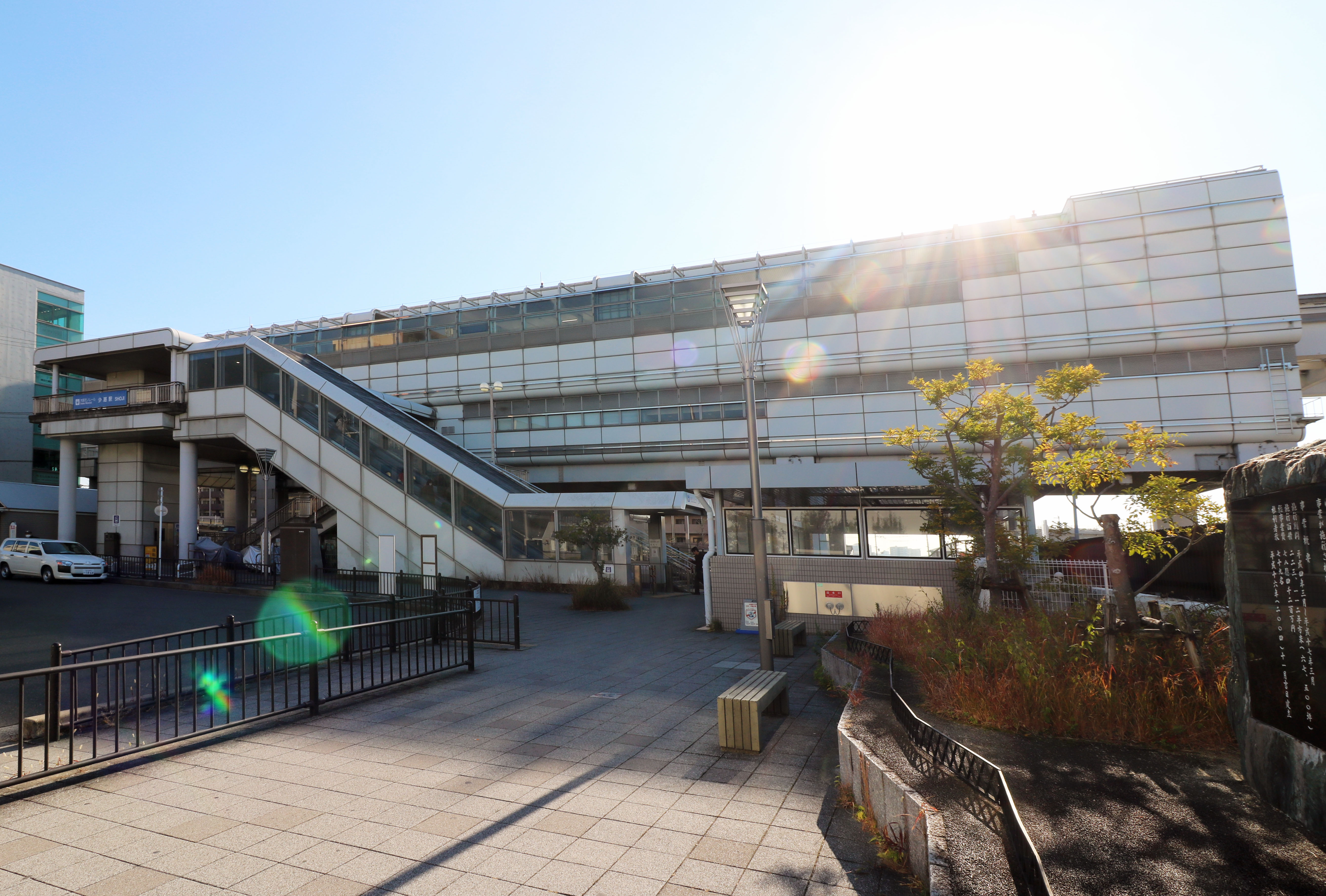 大阪モノレール「少路駅」駅